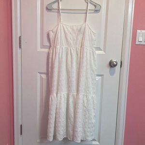 Forever 21. Long flowy white dress. Size L